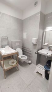 logopuls-neurologopeda-integracja-sensoryczna-si-wroclaw-lazienka